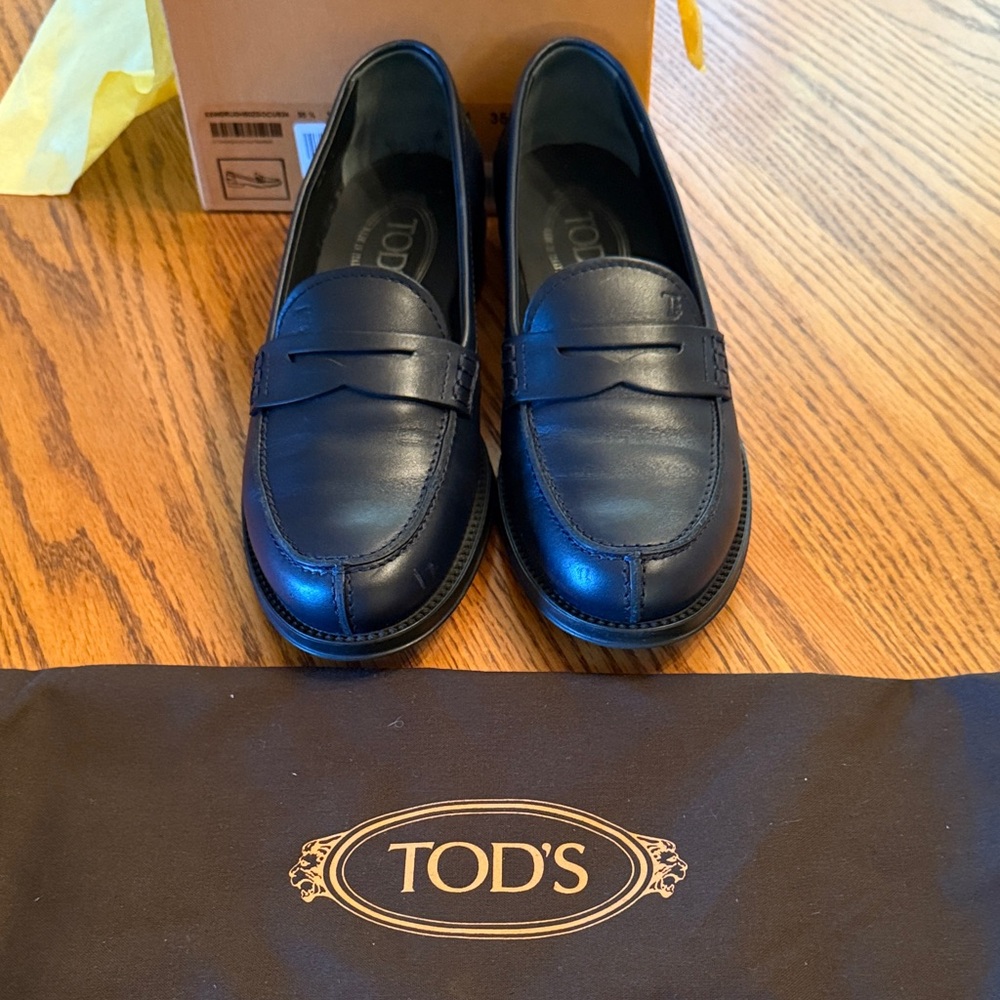 Tod's Classic Midnight Blue Leather Loafers